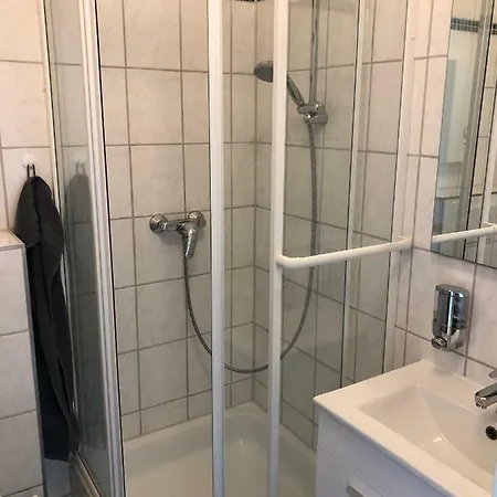 Ruhiges Apartment Mit Blick In Den Garten Alsdorf Eksteriør billede