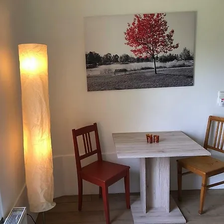 Ruhiges Apartment Mit Blick In Den Garten Alsdorf Eksteriør billede