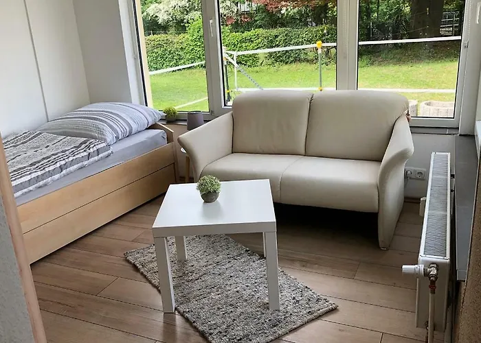 Ruhiges Apartment mit Blick in den Garten